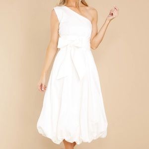 Elegant White Midi Dress